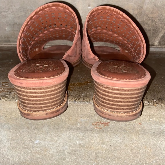 Vince Camuto leather wedge slide sandal - Picture 6 of 8